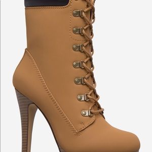 Stilleto Platform Bootie